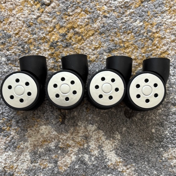 Tucci Luggage Replacement Wheels - Picture 1 of 2